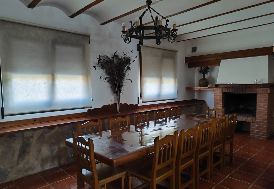 Merendero con chimenea